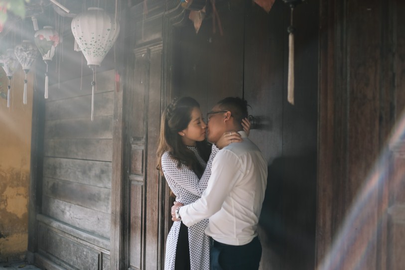 Kiss in wedding photography taken by hoian wedding photographer - vietnam wedding photographer